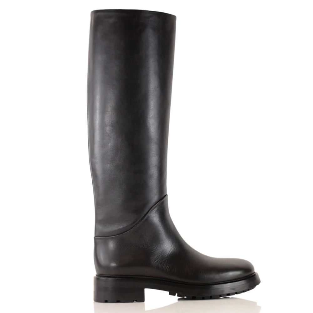 Notabene black leather boots. Almost new. Size 8.